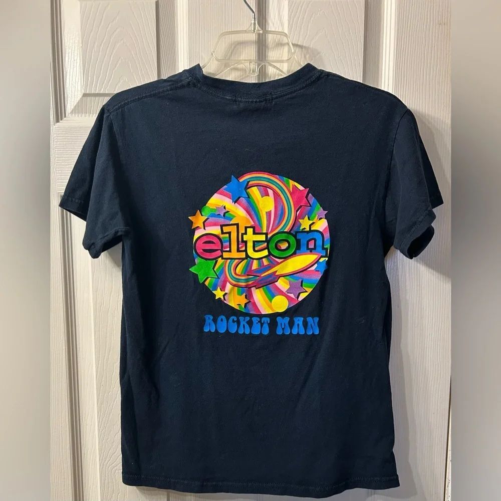 Elton Rocket Man Graphic T-Shirt size S